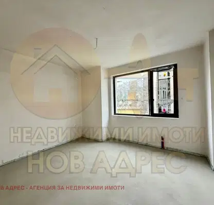 Снимка 5 — Тристаен апартамент в Търговище, Център