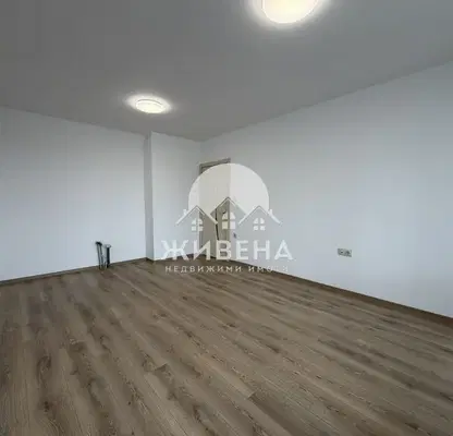 Снимка 3 — Двустаен апартамент с панорамна гледка в Автогара, Варна