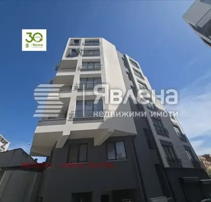 Снимка 2 — Едностаен апартамент с възможност за кабинет в Център, Варна