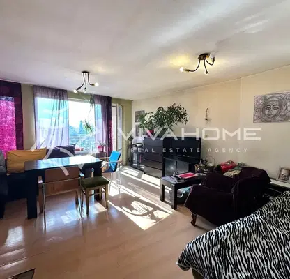 Photo 2 — 3-bedroom apartment in Varna, Centyr