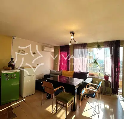 Photo 3 — 3-bedroom apartment in Varna, Centyr