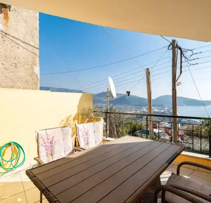 Photo 3 — 3-bedroom apartment in Varna, Centyr