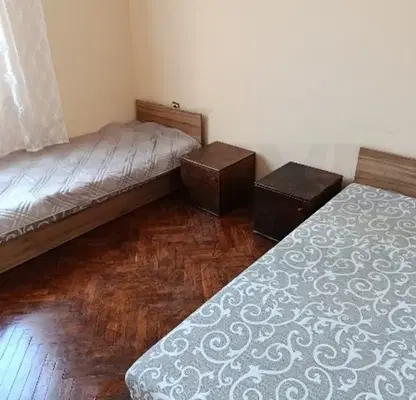 Снимка 2 — Двустаен апартамент с тераса в Център, Варна