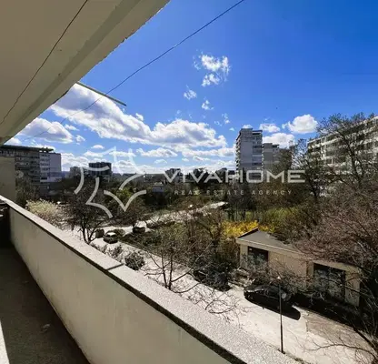 Photo 3 — 4-bedroom apartment in Varna, Chaika