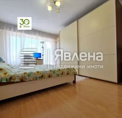 Снимка 5 — Четиристаен апартамент в Цветен квартал, Варна с тераса