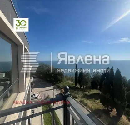 Photo 4 — 3-bedroom apartment in Varna, Galata