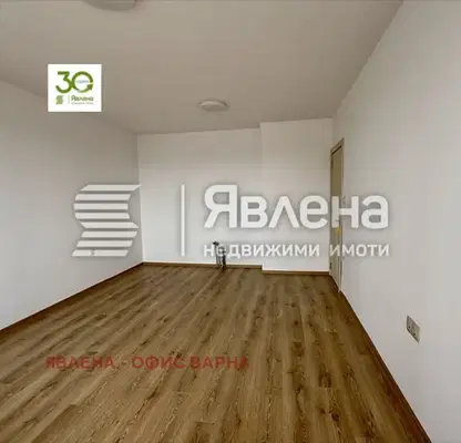 Снимка 2 — Двустаен апартамент във Варна, Гранд Мол