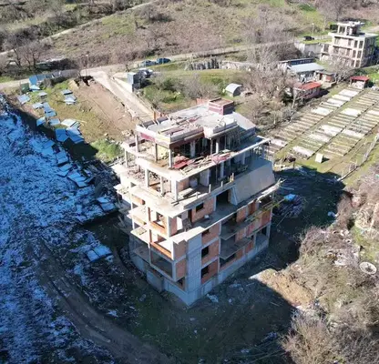 Снимка 3 — Двустаен апартамент в Кайсиева градина с тераса във Варна