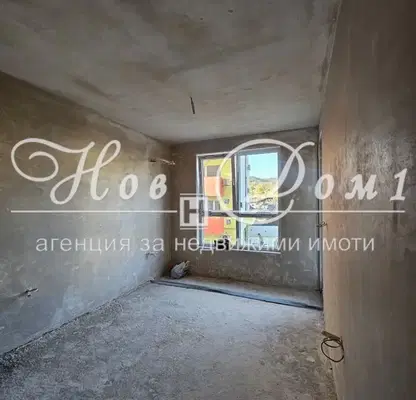 Снимка 2 — Двустаен апартамент в Колхозен пазар с тераса, Варна