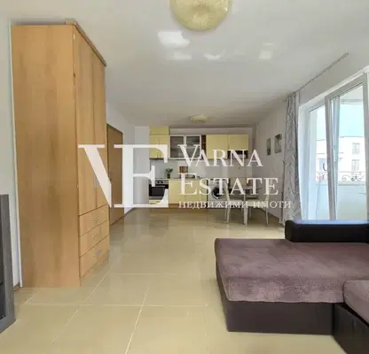 Photo 2 — 2-bedroom apartment in Varna, Evksinograd