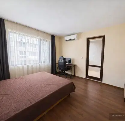 Снимка 5 — Тристаен апартамент в Окръжна болница, Варна, 4-ти етаж