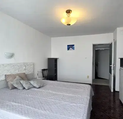 Photo 2 — Three-room apartment with terrace in Generalite district, Varna