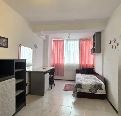 Photo 5 — Three-room apartment with terrace in Generalite district, Varna