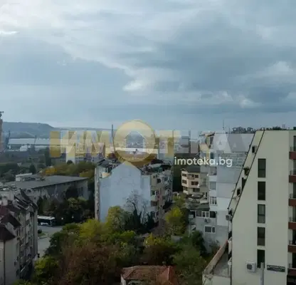 Снимка 5 — Двустаен апартамент във Варна, Операта
