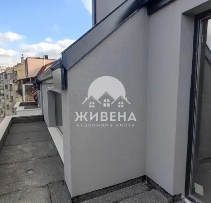 Снимка 2 — Тристаен мезонет в Погреби, Варна с тераса и асансьор