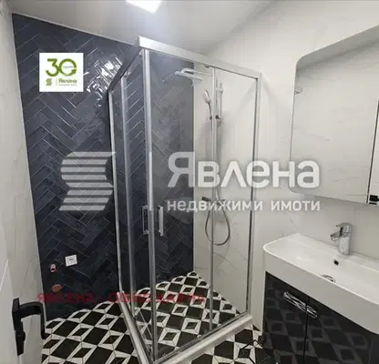Снимка 5 — Тристаен апартамент във Варна, Спортна зала