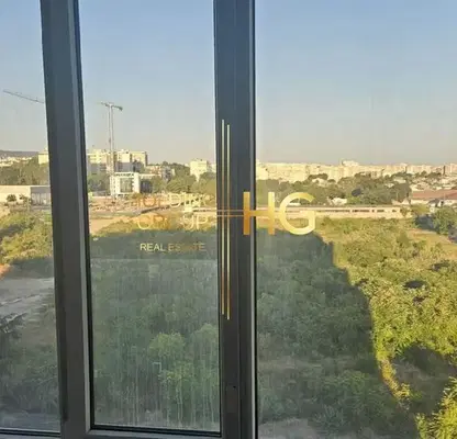 Снимка 2 — Тристаен апартамент с панорамна гледка в Трошево, Варна