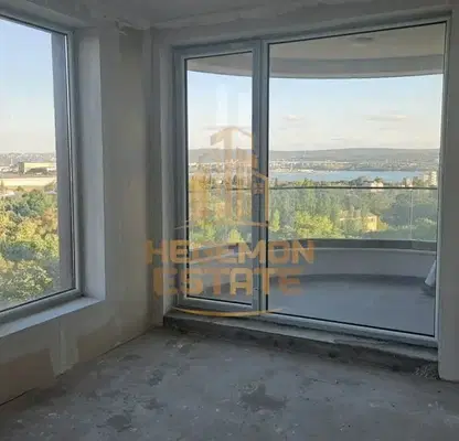 Photo 3 — 3-bedroom apartment in Varna, Troshevo