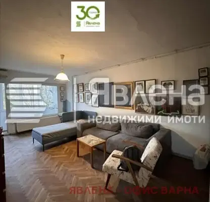 Снимка 4 — Тристаен апартамент във Варна, Трошево