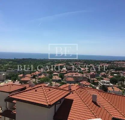 Снимка 4 — Тристайен апартамент с морска гледка във Виница, Варна