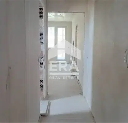 Снимка 5 — Тристаен апартамент 112 кв.м. във ВИНС-Червен площад, Варна