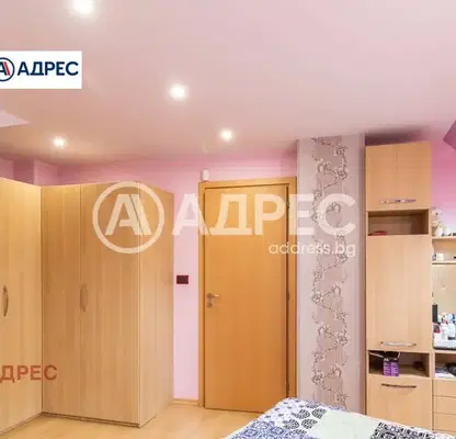 Снимка 3 — Тристаен апартамент във Варна, ВИНС-Червен площад