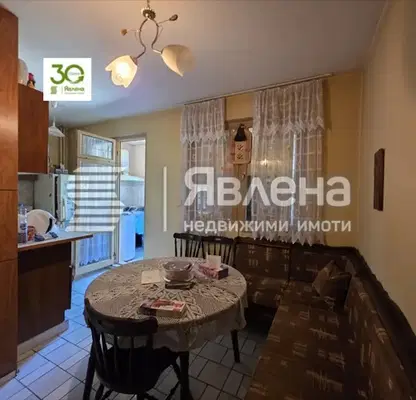 Снимка 2 — Тристаен апартамент във Варна, Владислав Варненчик 2