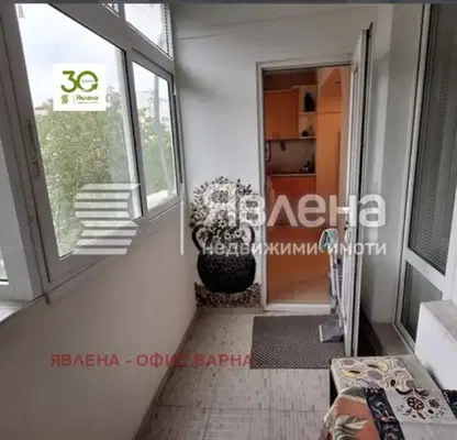 Снимка 4 — Двустаен апартамент в кв. Възраждане 1, южно изложение