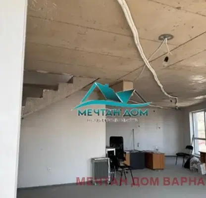 Снимка 4 — 3-стаен мезонет с тераси и панорама във Варна, Възраждане 1