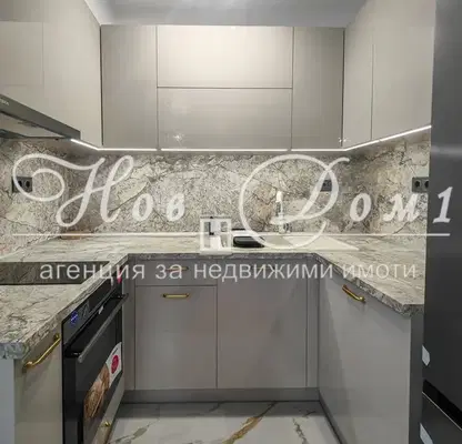 Снимка 4 — Двустаен апартамент с тераса във Варна, Възраждане 3