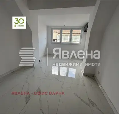 Снимка 5 — Многостаен апартамент във Варна, Зимно кино Тракия