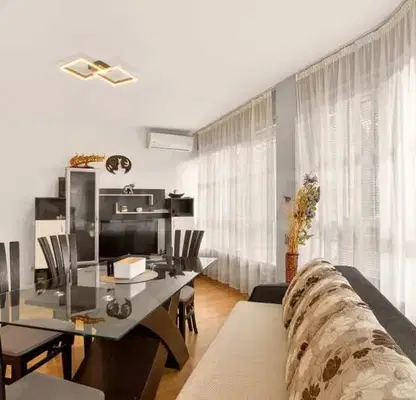 Photo 3 — 3-bedroom apartment in Varna, Zimno Kino Trakiya