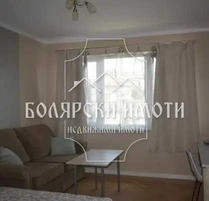 Photo 2 — 4-bedroom apartment in Veliko Tyrnovo, Centyr