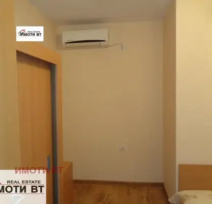 Снимка 3 — Тристаен апартамент във Велико Търново, Център