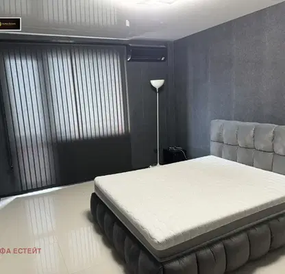 Снимка 3 — Тристаен апартамент във Враца, Център