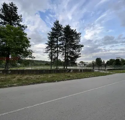 Photo 2 — Plot in Oblast Vraca, Mezdra