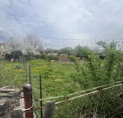 Photo 2 — Plot in Novi Iskyr
