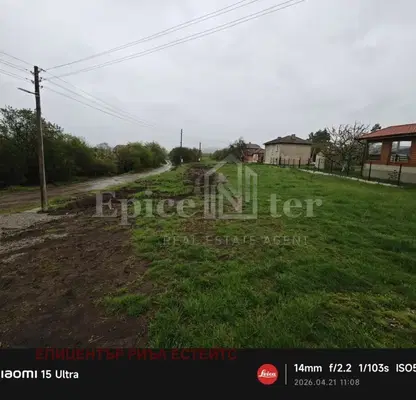 Снимка 5 — Парцел в Перник, с. Бегуновци