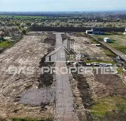 Photo 2 — Plot in област София, Golyanovci