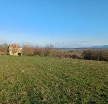 Снимка 4 — Парцел в Шумен, с. Менгишево