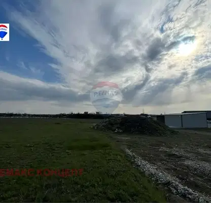 Photo 5 — Plot in Shumen, Promishlena Zona