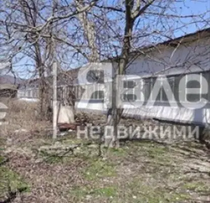Снимка 2 — Промишлена сграда в София, с. Литаково