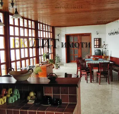 Photo 2 — Hotel in Oblast Dobrich, Krapec