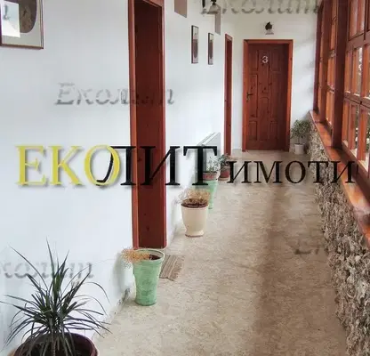 Photo 5 — Hotel in Oblast Dobrich, Krapec