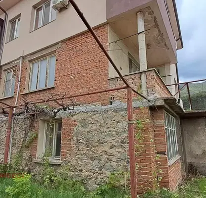Photo 3 — Floor of House in Oblast Plovdiv, Sopot
