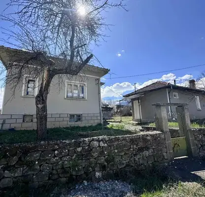 Photo 2 — House in Lovech, Aprilci
