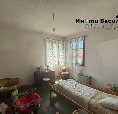 Photo 3 — House in област София, Godech