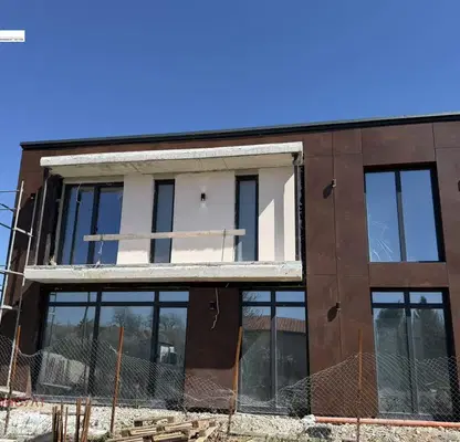 Photo 3 — House in област София, Kostinbrod