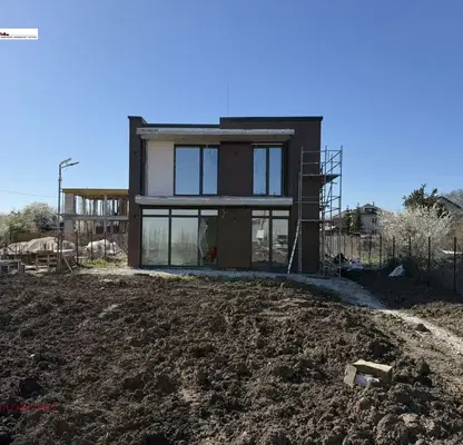 Photo 5 — House in област София, Kostinbrod