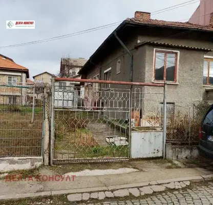 Photo 3 — House in Pernik, Mogiliche